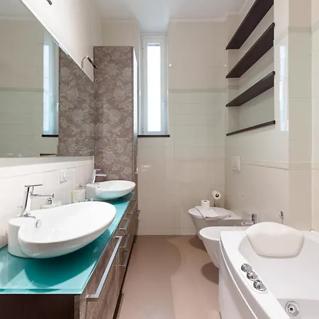 Comfy In Risorgimento District X5 Apartment